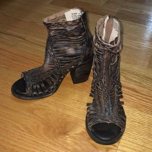 Leather Weave Peep Toe Shootie/Bootie/Block Heel